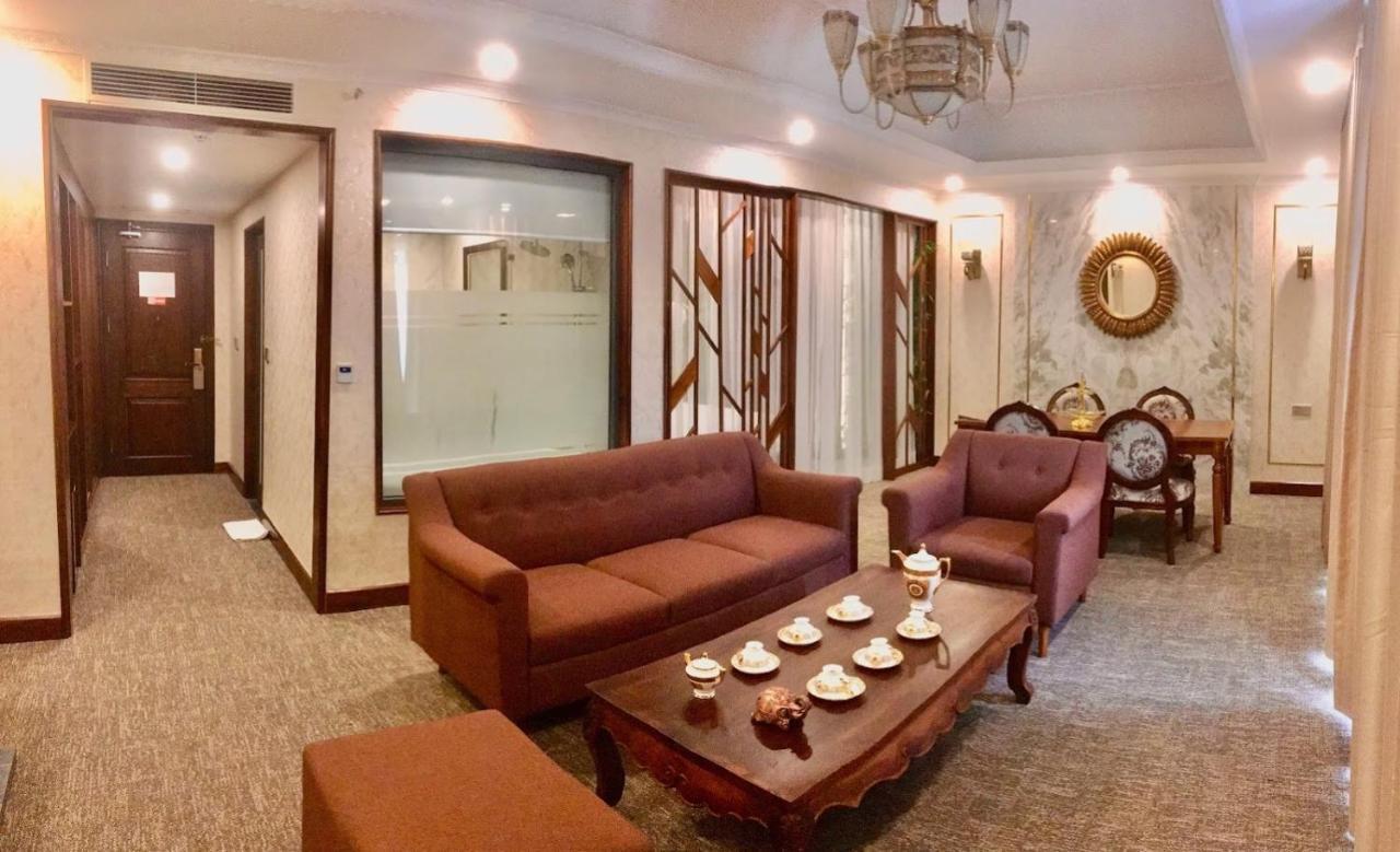 Phoenix Hotel Ha Giang Exterior photo