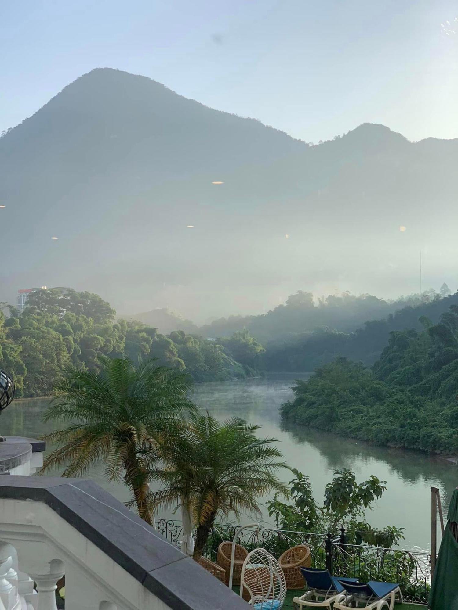 Phoenix Hotel Ha Giang Exterior photo