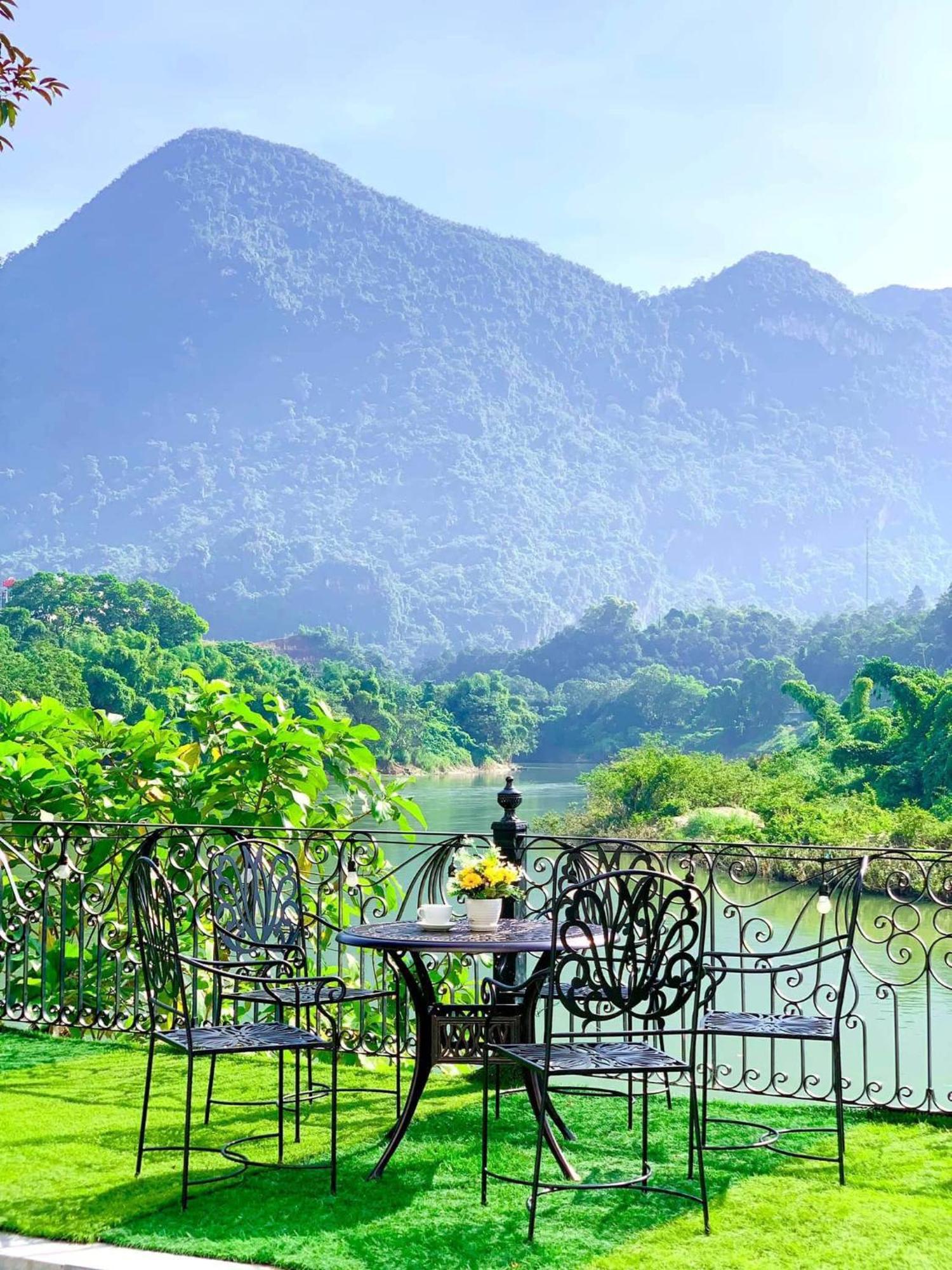 Phoenix Hotel Ha Giang Exterior photo